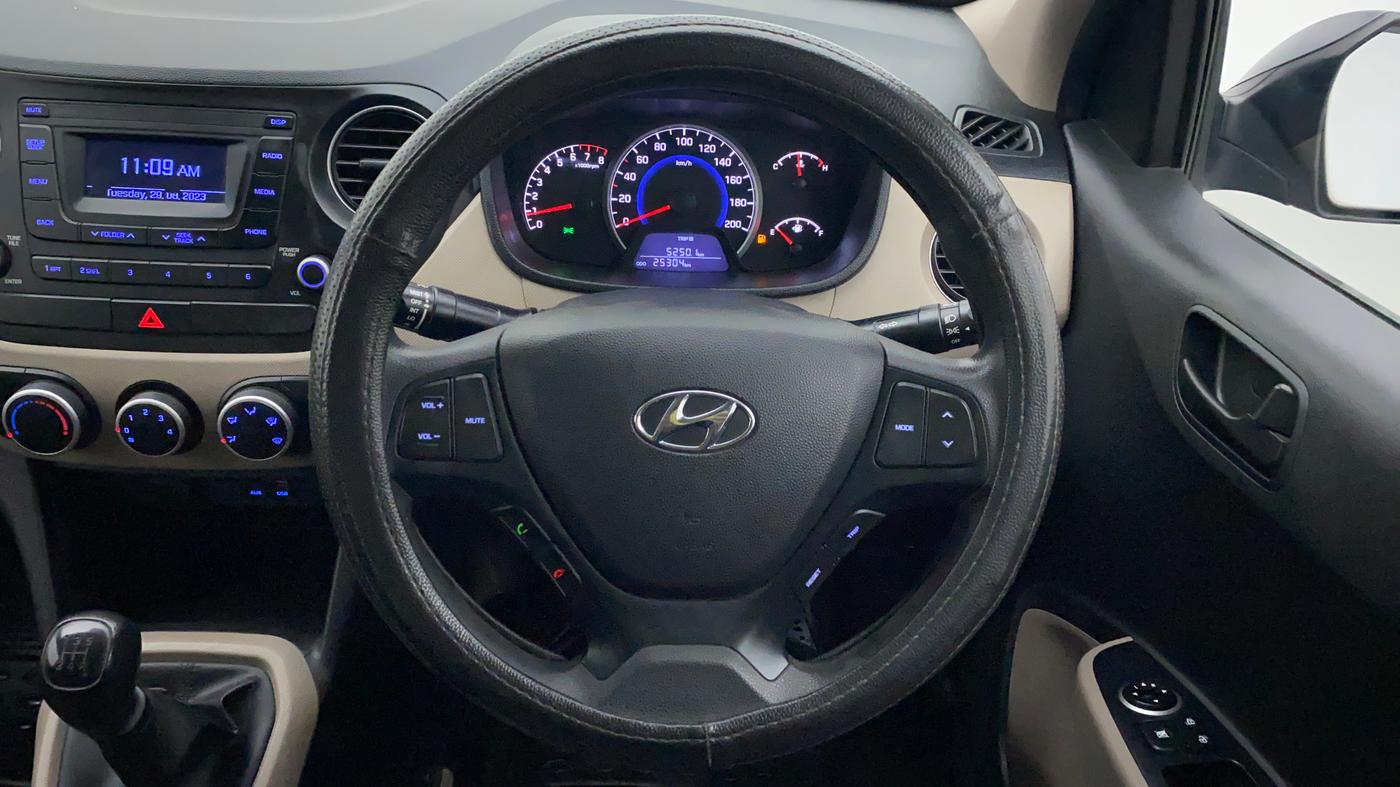 2019 Hyundai Grand i10 MAGNA 1.2 KAPPA VTVT, Petrol, Manual, 25,607 km, Steering Wheel Close Up