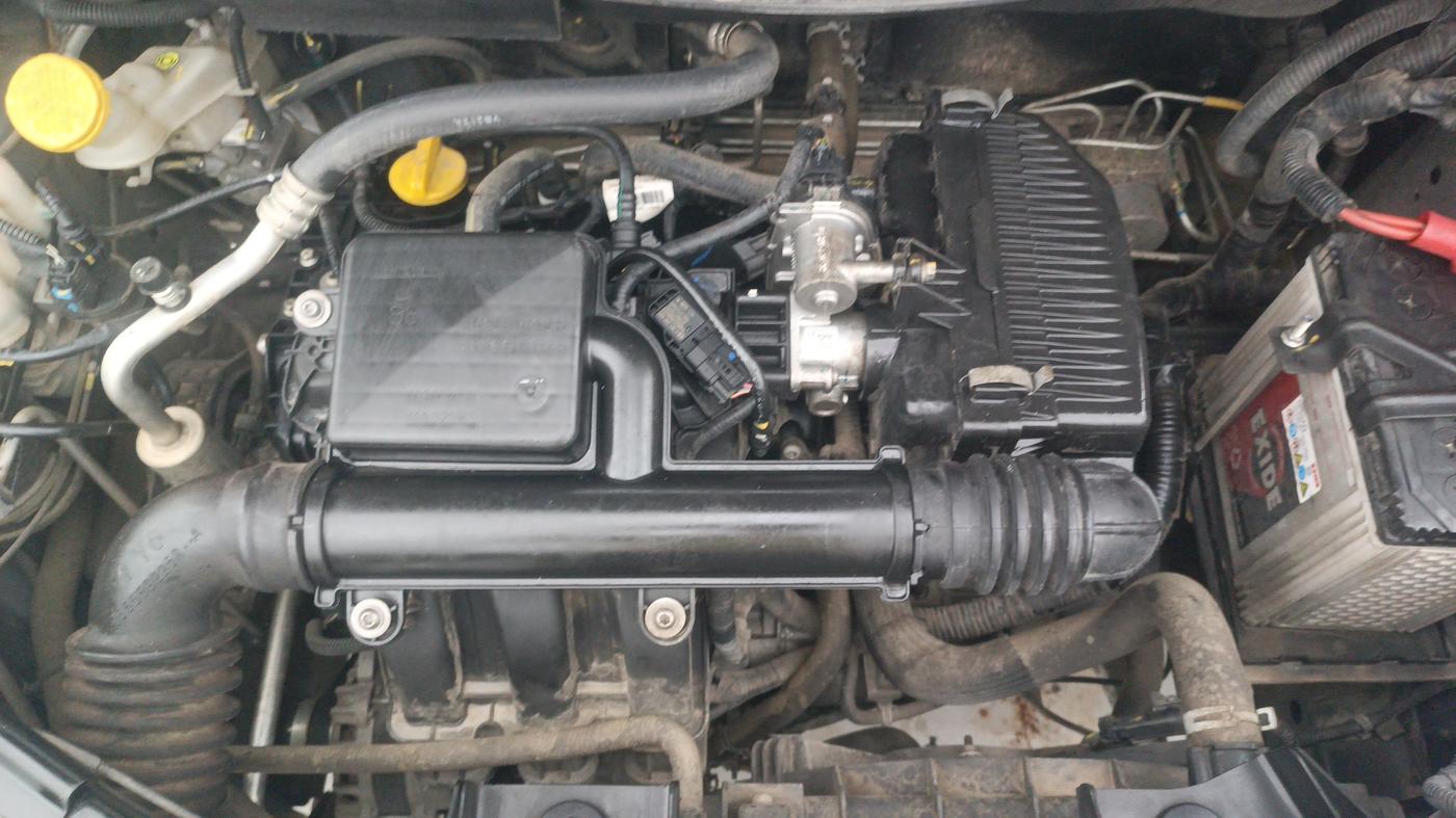2023 Nissan MAGNITE XV PREMIUM, Petrol, Manual, 10,811 km, Engine View