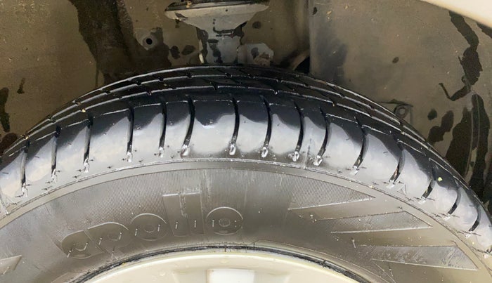 2021 Maruti New Wagon-R LXI CNG 1.0, CNG, Manual, 91,627 km, Right Front Tyre Tread