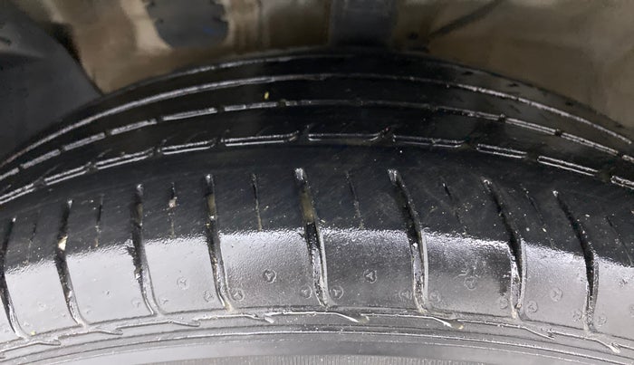 2020 Hyundai Creta SX PETROL MT, Petrol, Manual, 27,193 km, Left Front Tyre Tread