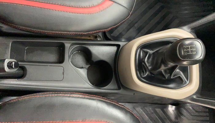 2017 Hyundai Grand i10 MAGNA 1.2 KAPPA VTVT, CNG, Manual, 66,826 km, Gear Lever