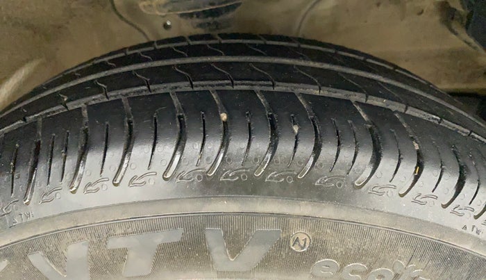 2021 Maruti S PRESSO VXI CNG, CNG, Manual, 62,657 km, Right Front Tyre Tread