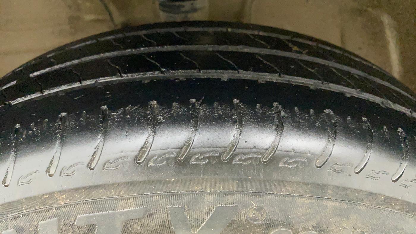 2021 Maruti S PRESSO VXI CNG, CNG, Manual, 62,657 km, Left Front Tyre Tread