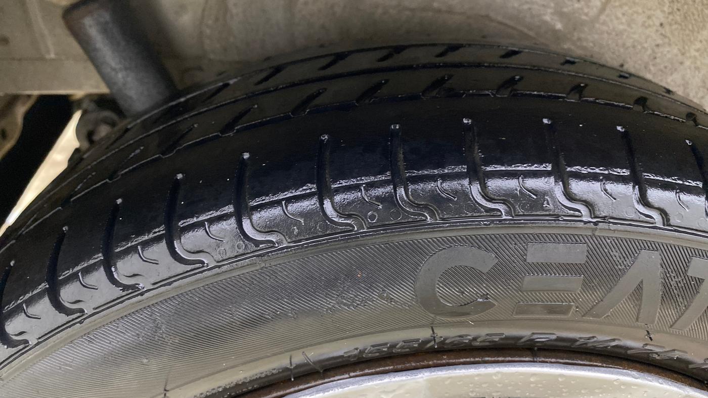 2015 Maruti Wagon R 1.0 VXI, CNG, Manual, 1,14,243 km, Right Rear Tyre Tread