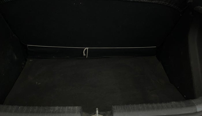 2017 Hyundai Elite i20 MAGNA EXECUTIVE 1.2, Petrol, Manual, 49,733 km, Boot Inside