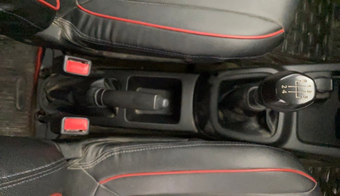 2019 Renault Kwid RXL, Petrol, Manual, 40,576 km, Gear Lever