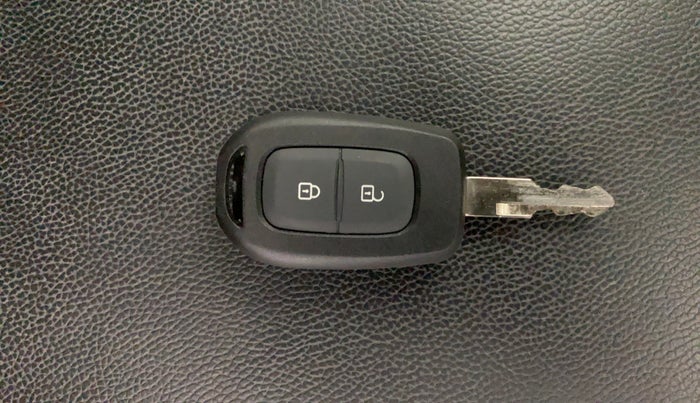 2019 Renault Kwid RXL, Petrol, Manual, 40,576 km, Key Close Up