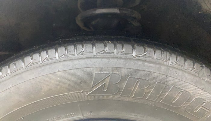 2015 Hyundai i10 SPORTZ 1.1, Petrol, Manual, 84,321 km, Left Front Tyre Tread