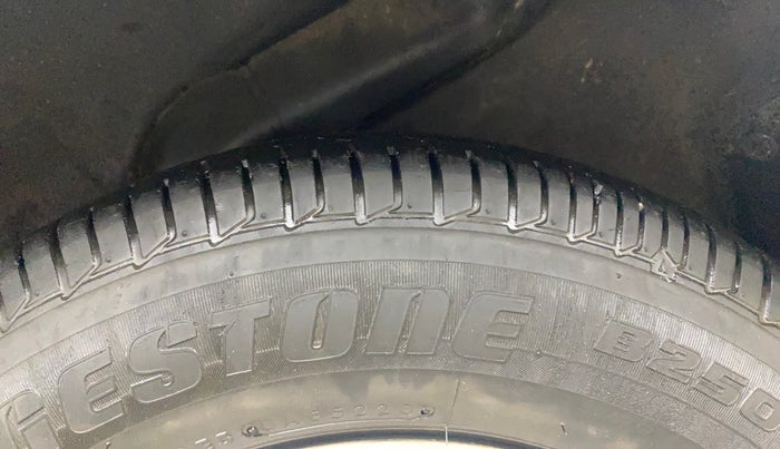 2015 Hyundai i10 SPORTZ 1.1, Petrol, Manual, 84,321 km, Left Rear Tyre Tread