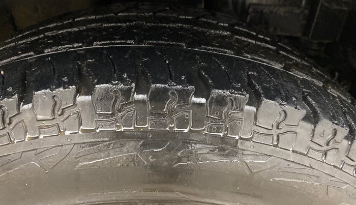 2022 Mahindra Thar LX PETROL HT 4WD AT, Petrol, Automatic, 60,639 km, Right Front Tyre Tread
