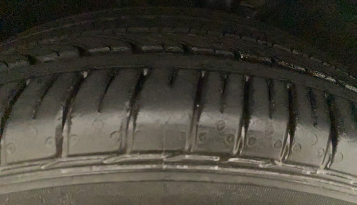 2017 Volkswagen Polo GT TSI AT, Petrol, Automatic, 61,476 km, Right Rear Tyre Tread