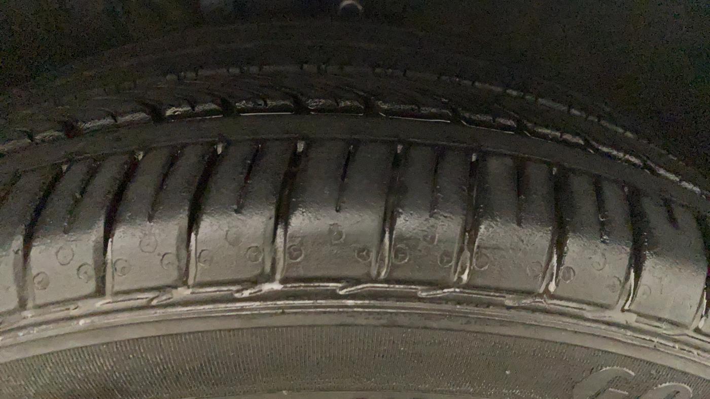 2017 Volkswagen Polo GT TSI AT, Petrol, Automatic, 61,476 km, Left Front Tyre Tread