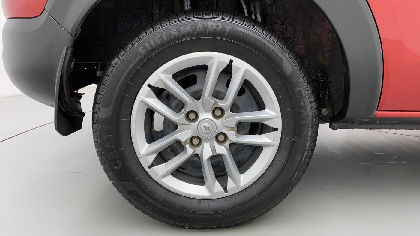 2020 Renault TRIBER RXL AT, Petrol, Automatic, 19,813 km, Right Rear Wheel