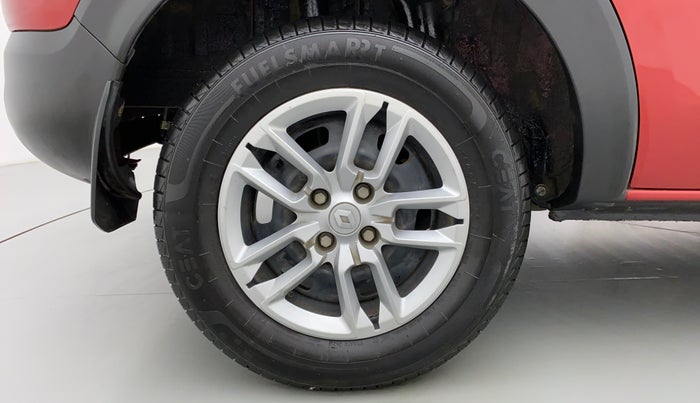 2020 Renault TRIBER RXL AT, Petrol, Automatic, 19,813 km, Right Rear Wheel