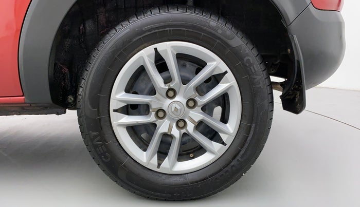 2020 Renault TRIBER RXL AT, Petrol, Automatic, 19,813 km, Left Rear Wheel