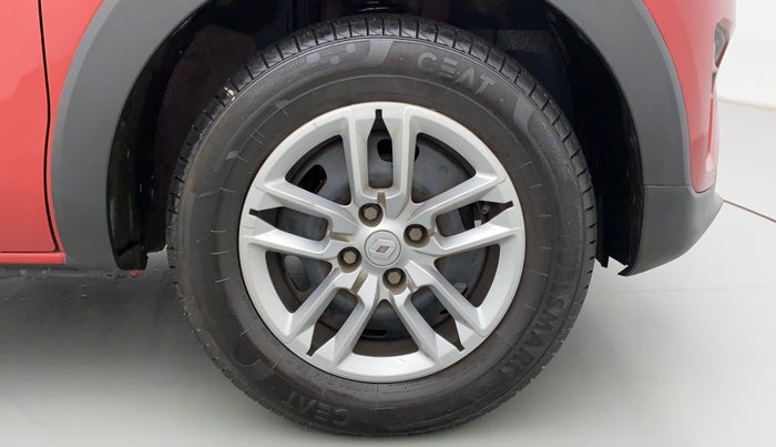 2020 Renault TRIBER RXL AT, Petrol, Automatic, 19,813 km, Right Front Wheel