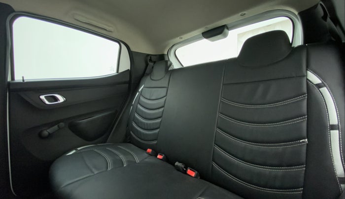 2018 Renault Kwid 1.0 RXT Opt, Petrol, Manual, 20,947 km, Right Side Rear Door Cabin