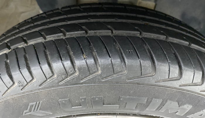 2018 Renault Kwid 1.0 RXT Opt, Petrol, Manual, 20,947 km, Right Front Tyre Tread