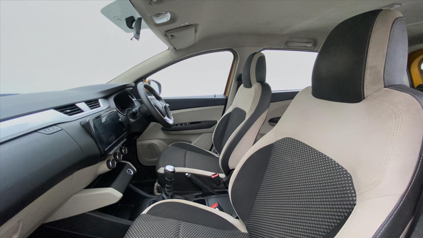 2019 Renault TRIBER 1.0 RXZ, Petrol, Manual, 77,650 km, Right Side Front Door Cabin