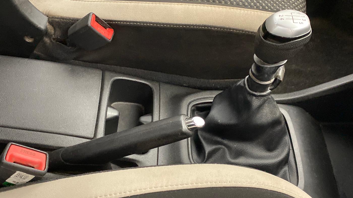 2019 Renault TRIBER 1.0 RXZ, Petrol, Manual, 77,650 km, Gear Lever