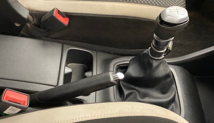 2019 Renault TRIBER 1.0 RXZ, Petrol, Manual, 77,650 km, Gear Lever