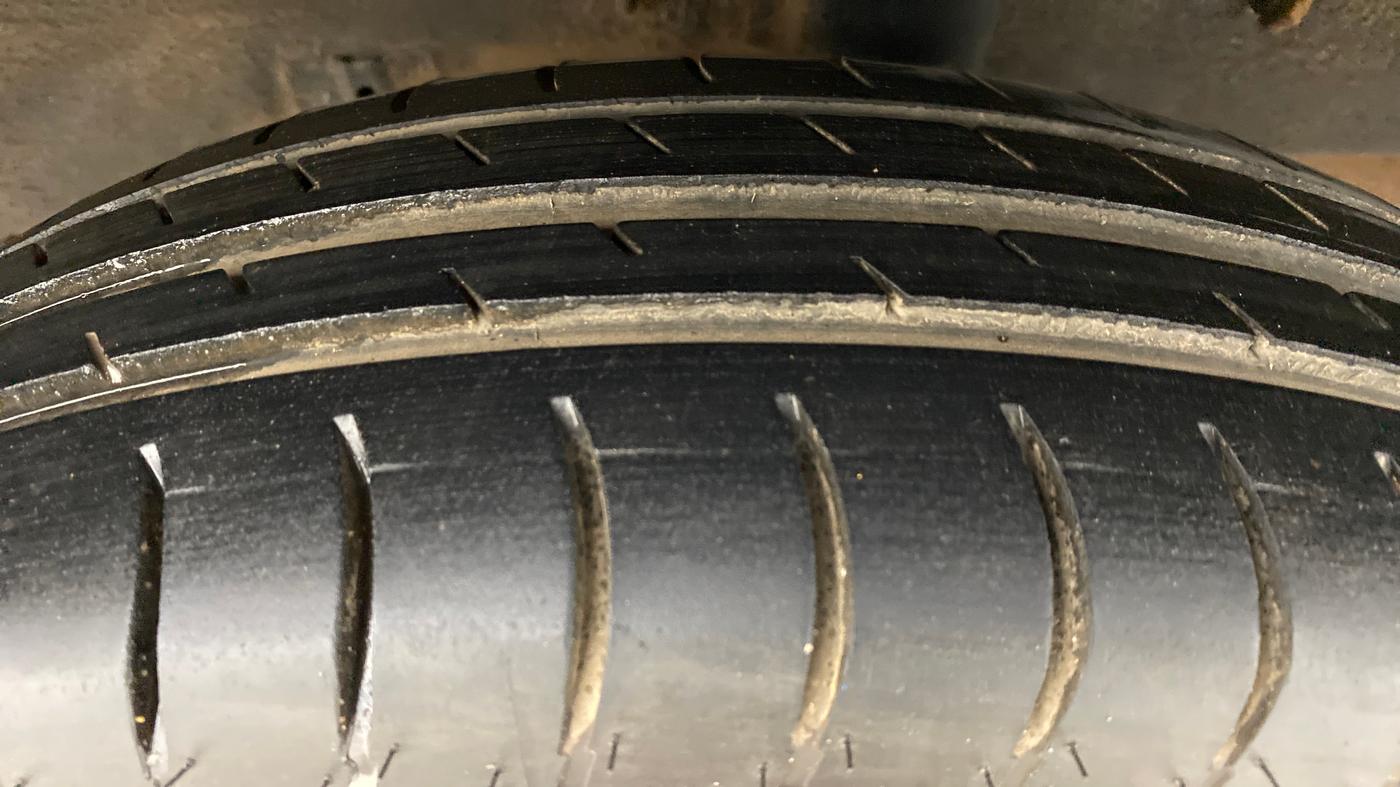 2019 Renault TRIBER 1.0 RXZ, Petrol, Manual, 77,650 km, Left Rear Tyre Tread