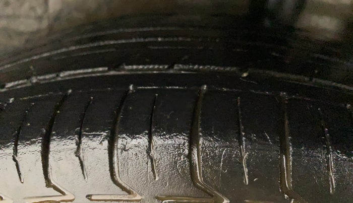2016 Maruti Celerio VXI CNG, CNG, Manual, 74,273 km, Left Rear Tyre Tread