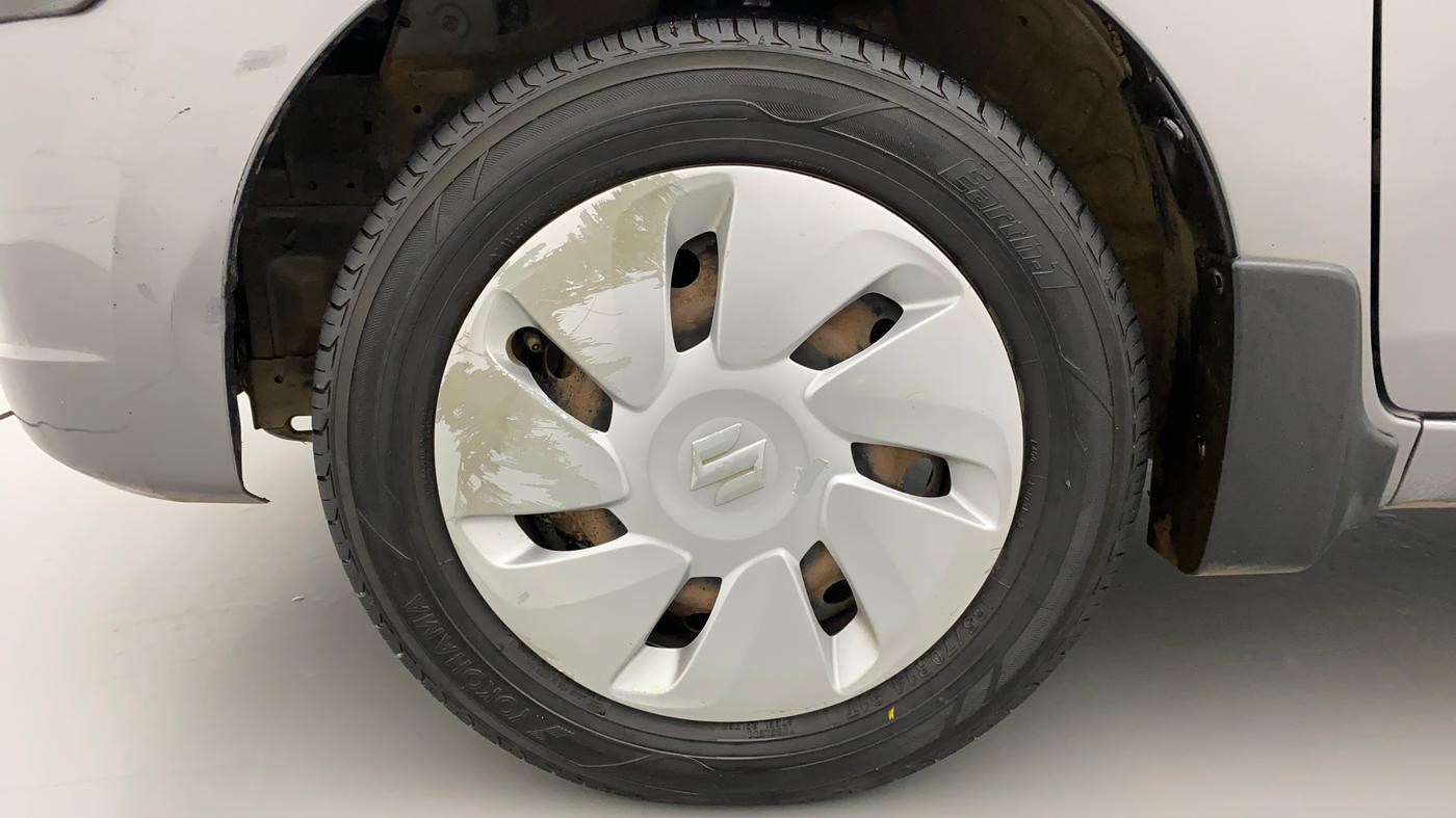 2016 Maruti Celerio VXI CNG, CNG, Manual, 74,273 km, Left Front Wheel