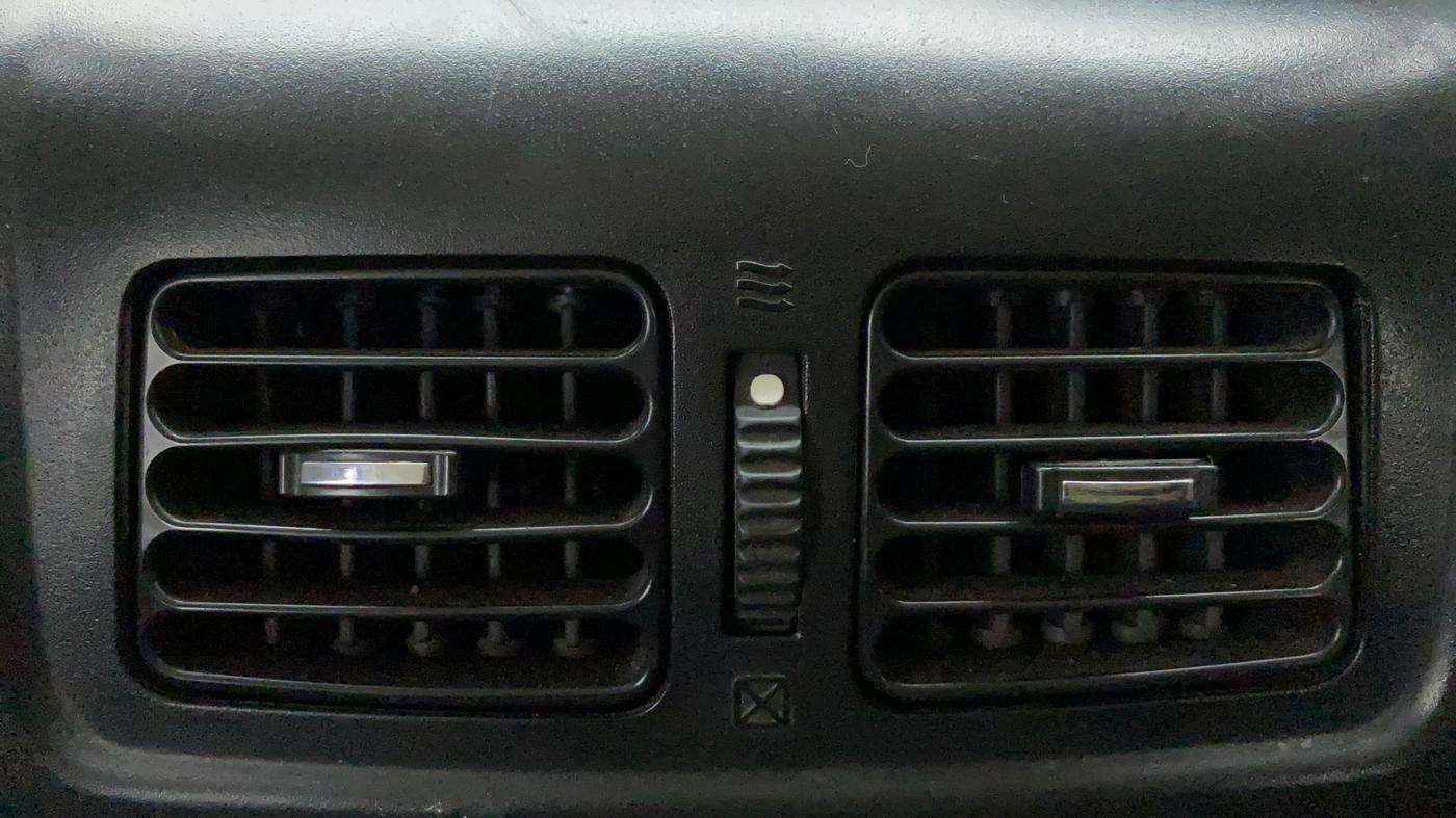 2016 Mahindra Scorpio S4PLUS, Diesel, Manual, 52,671 km, Rear AC Vents