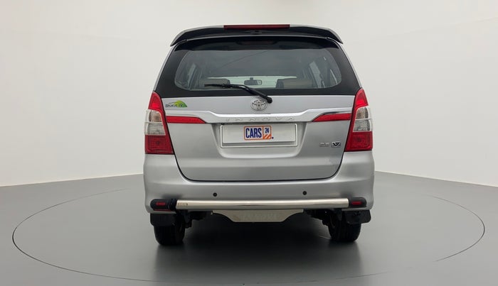2015 Toyota Innova 2.5 VX 8 STR BS IV, Diesel, Manual, 1,44,861 km, Back/Rear