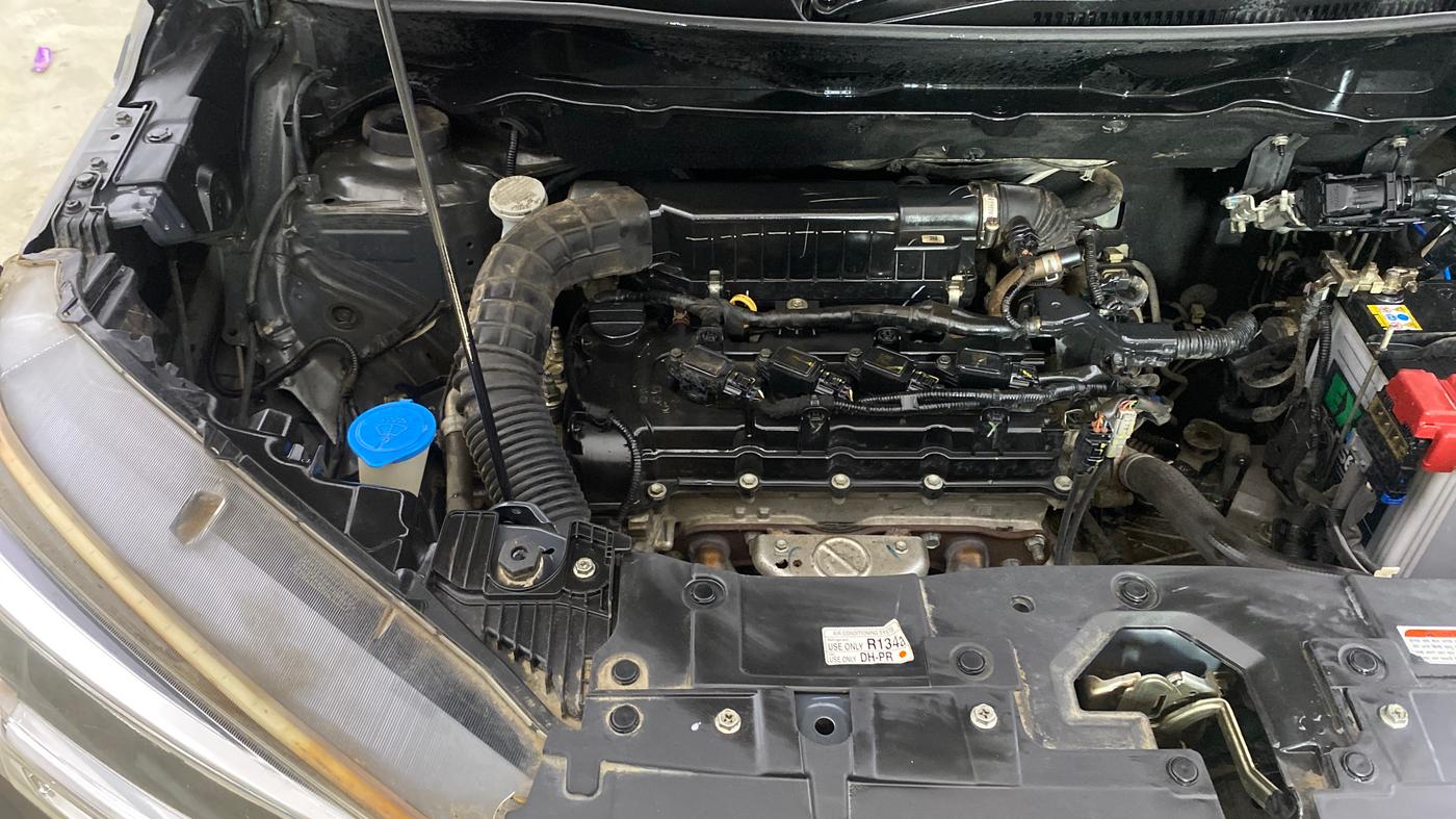 2021 Maruti XL6 ZETA MT, Petrol, Manual, 42,231 km, Engine View - Right