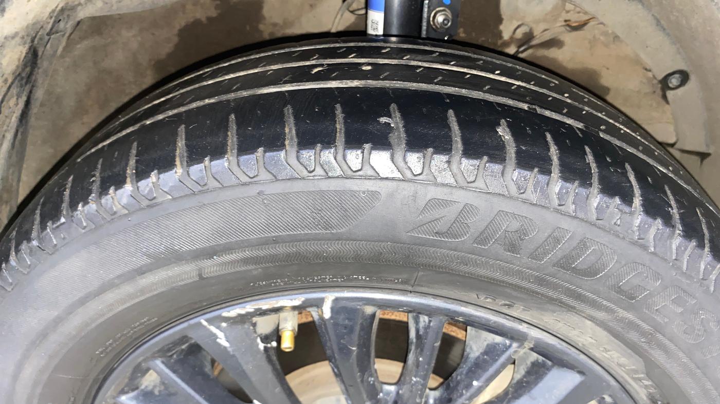 2021 Maruti XL6 ZETA MT, Petrol, Manual, 42,231 km, Right Front Tyre Tread