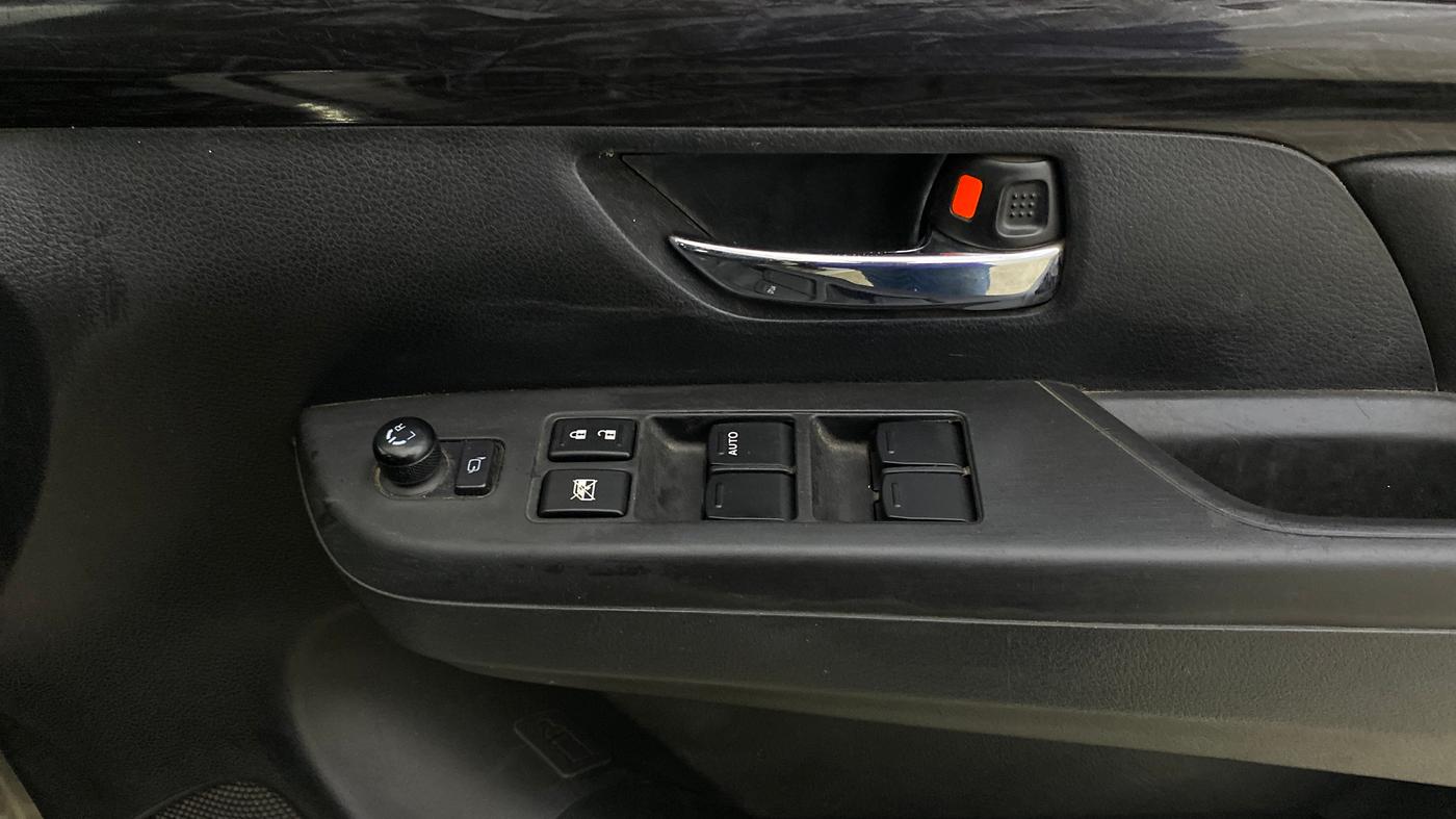 2021 Maruti XL6 ZETA MT, Petrol, Manual, 42,231 km, Driver Side Door Panels Control