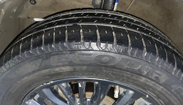 2021 Maruti XL6 ZETA MT, Petrol, Manual, 42,231 km, Left Front Tyre Tread