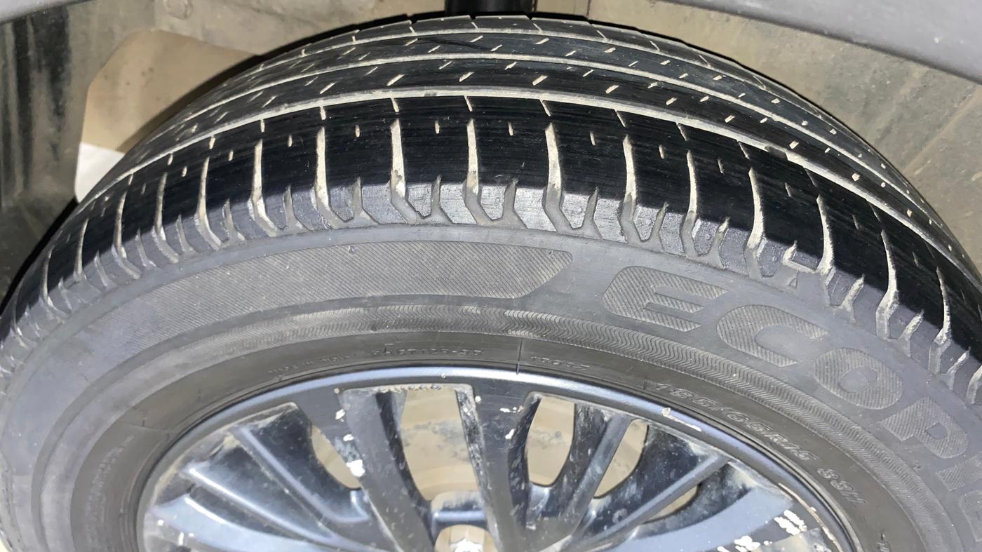 2021 Maruti XL6 ZETA MT, Petrol, Manual, 42,231 km, Right Rear Tyre Tread