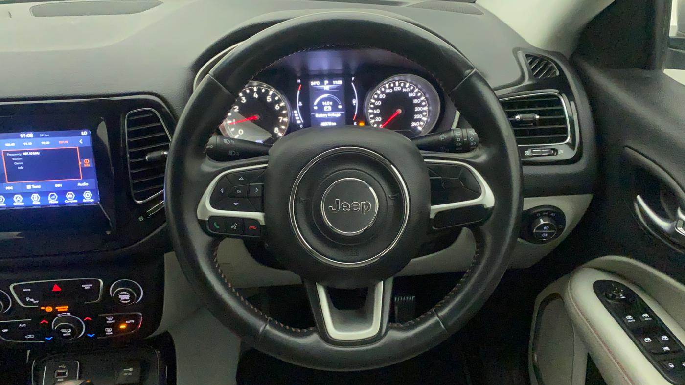 2017 Jeep Compass LIMITED 1.4 PETROL AT, Petrol, Automatic, 40,579 km, Steering Wheel Close Up