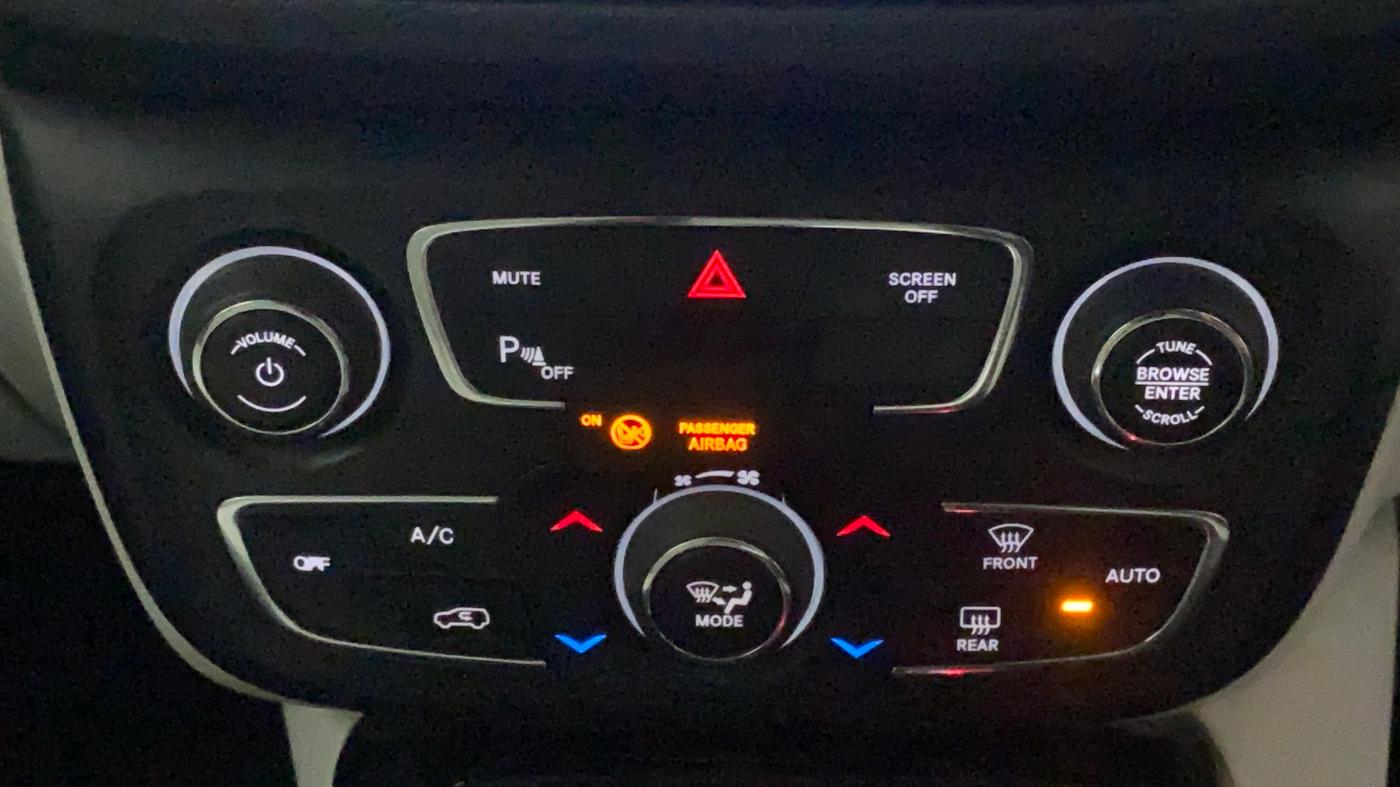 2017 Jeep Compass LIMITED 1.4 PETROL AT, Petrol, Automatic, 40,579 km, Automatic Climate Control