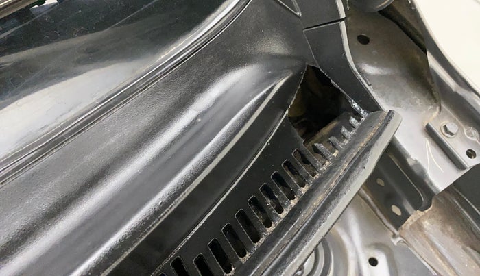 2015 Maruti Celerio VXI AMT, Petrol, Automatic, 23,107 km, Bonnet (hood) - Cowl vent panel has minor damage