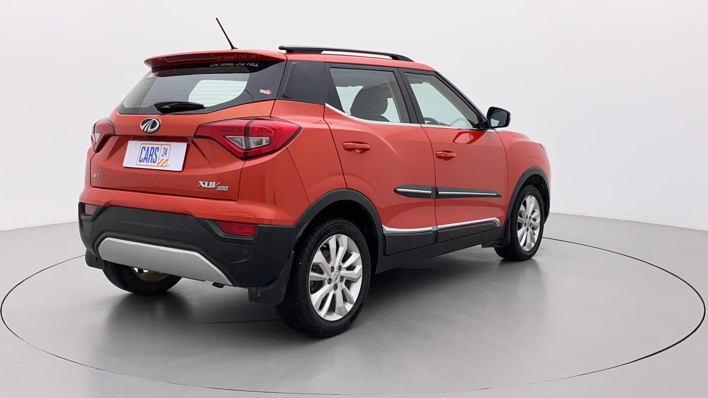 2019 Mahindra XUV300 W8 1.5 DIESEL, Diesel, Manual, 39,750 km, Right Back Diagonal