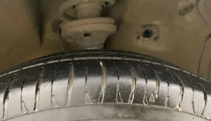 2015 Maruti Wagon R 1.0 VXI, Petrol, Manual, 35,919 km, Right Front Tyre Tread