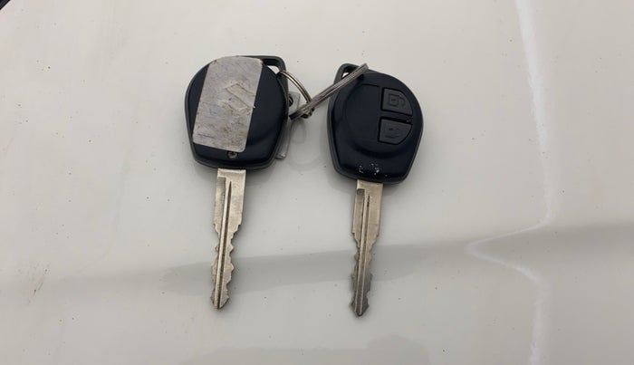 2015 Maruti Wagon R 1.0 VXI, Petrol, Manual, 35,919 km, Key Close Up