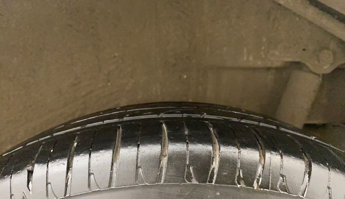 2015 Maruti Wagon R 1.0 VXI, Petrol, Manual, 35,919 km, Left Rear Tyre Tread