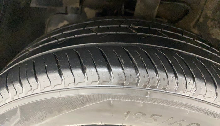 2018 Tata NEXON XM PETROL, Petrol, Manual, 50,930 km, Left Front Tyre Tread