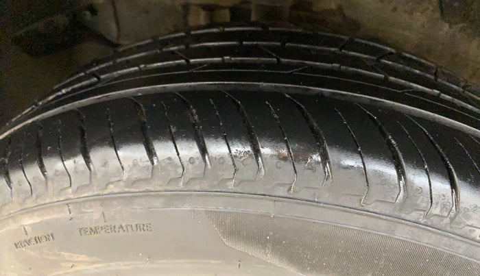 2018 Tata NEXON XM PETROL, Petrol, Manual, 50,930 km, Right Rear Tyre Tread