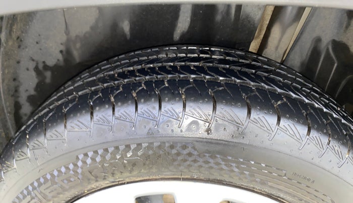 2024 Maruti Grand Vitara SIGMA SMART HYBRID, Petrol, Manual, 31,080 km, Left Rear Tyre Tread