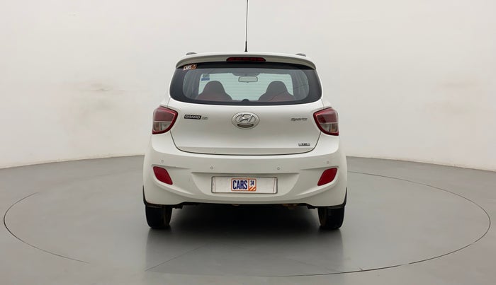 2016 Hyundai Grand i10 SPORTZ 1.2 KAPPA VTVT, Petrol, Manual, 63,572 km, Back/Rear