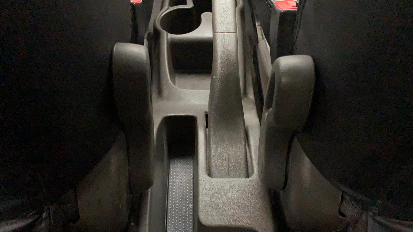 2014 Hyundai i10 MAGNA 1.1, Petrol, Manual, 28,737 km, Driver Side Adjustment Panel