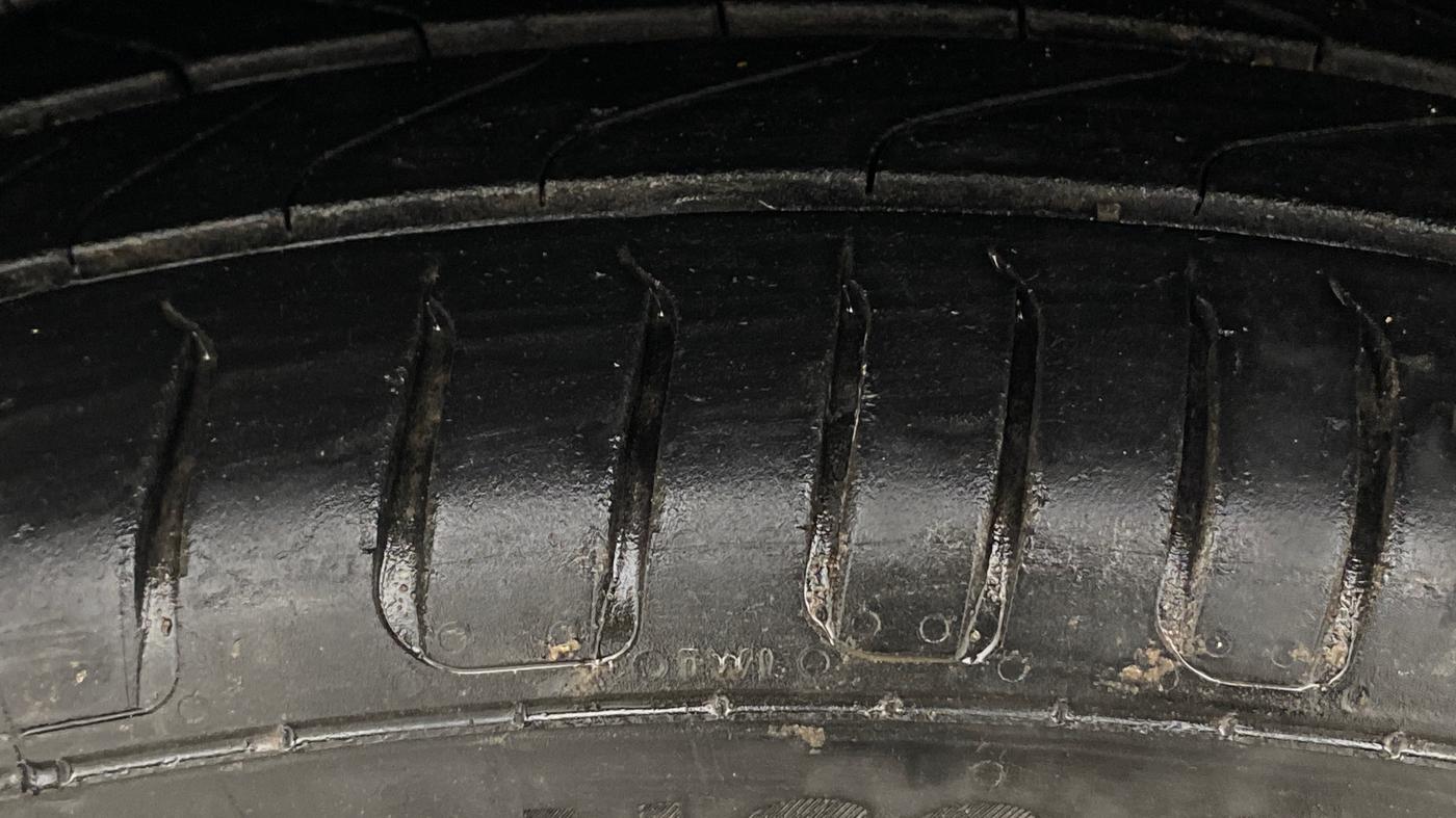 2022 Maruti Baleno ALPHA PETROL 1.2, Petrol, Manual, 89,470 km, Left Front Tyre Tread