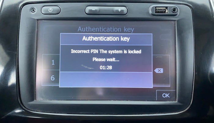 2018 Renault Kwid RXT, Petrol, Manual, 35,983 km, Infotainment System