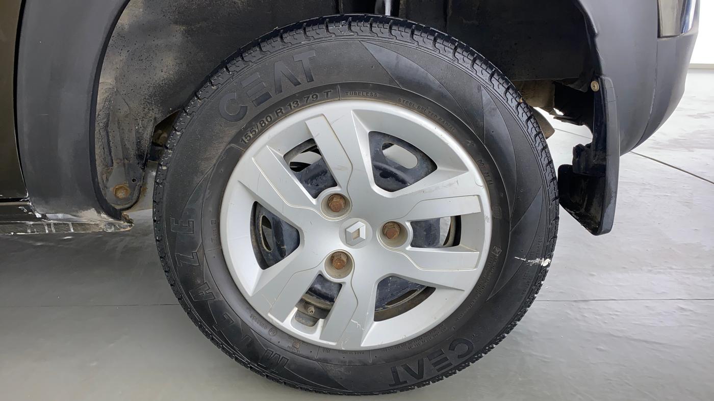 2018 Renault Kwid RXT, Petrol, Manual, 35,983 km, Left Rear Wheel